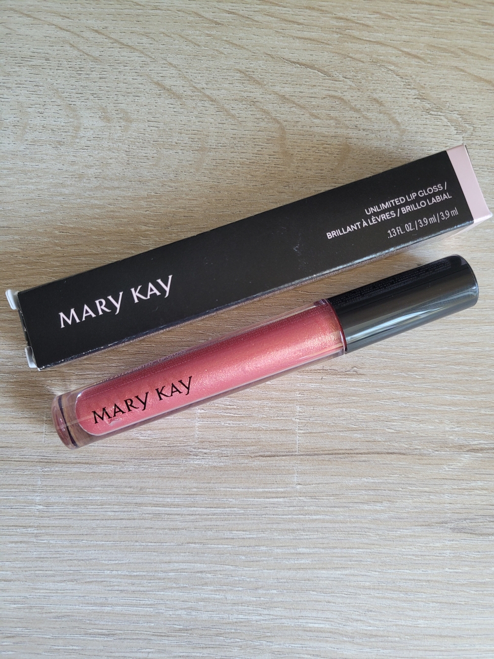 Mary Kay Unlimited Lip Gloss In Fancy Nancy/Jolie Nancy